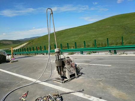 铺前镇公路地基基础注浆加固